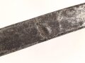 Scheide für eine Blankwaffe, Gesamtlänge 75,5cm,  Klingenöffnung etwa 10 x 30mm. Alter und Herkunft unbekannt.