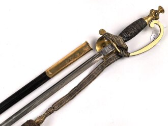 Preußen, Degen für einen Reichsbeamten . Hersteller Eickhorn Solingen, die Scheide im unteren Bereich alt repariert. Mit anhängender Troddel .