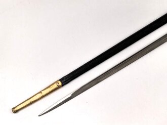 Preußen, Degen für einen Reichsbeamten . Hersteller Eickhorn Solingen, die Scheide im unteren Bereich alt repariert. Mit anhängender Troddel .