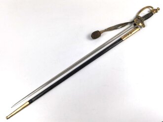 Preußen, Degen für einen Reichsbeamten . Hersteller Eickhorn Solingen, die Scheide im unteren Bereich alt repariert. Mit anhängender Troddel .