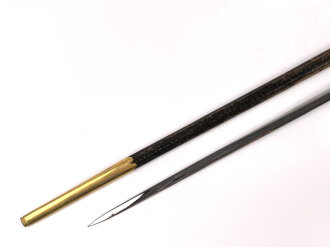 Bayern, Degen für Staatsbeamte, Ausführung ab 1864. Gebläute Klinge in sehr gutem Zustand, die Vergoldung vollständig erhalten, Scheide nicht geschrumpft. Attraktives Stück