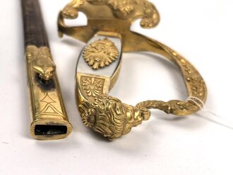 Bayern, Degen für Staatsbeamte, Ausführung ab 1864. Gebläute Klinge in sehr gutem Zustand, die Vergoldung vollständig erhalten, Scheide nicht geschrumpft. Attraktives Stück