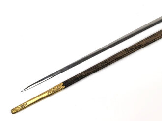 Bayern, Degen für Staatsbeamte, Ausführung ab 1864. Gebläute Klinge in sehr gutem Zustand, die Vergoldung vollständig erhalten, Scheide nicht geschrumpft. Attraktives Stück