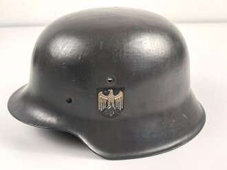 Stahlhelm Glocke Wehrmacht Modell 1942.  Überlackiertes Stück, Hersteller ET68