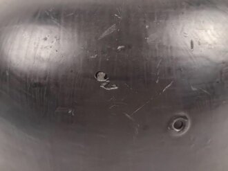 Stahlhelm Glocke Wehrmacht Modell 1942.  Überlackiertes Stück, Hersteller ET68