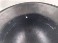 Stahlhelm Glocke Wehrmacht Modell 1942.  Überlackiertes Stück, Hersteller ET68