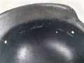 Stahlhelm Glocke Wehrmacht Modell 1942.  Überlackiertes Stück, Hersteller ET68