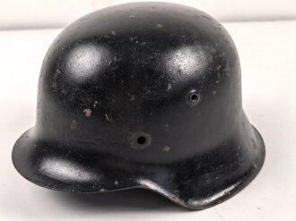 Stahlhelm Glocke Wehrmacht Modell 1942. Neuzeitlich lackiertes Stück, Hersteller ET64