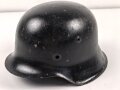 Stahlhelm Glocke Wehrmacht Modell 1942. Neuzeitlich lackiertes Stück, Hersteller ET64