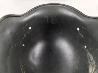 Stahlhelm Glocke Wehrmacht Modell 1940. Neuzeitlich lackiertes Stück, Hersteller ET64