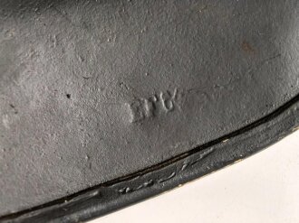 Stahlhelm Glocke Wehrmacht Modell 1940. Neuzeitlich lackiertes Stück, Hersteller ET64