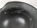 Stahlhelm Glocke Wehrmacht Modell 1940. Neuzeitlich lackiertes Stück, Hersteller ET64