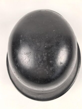 Stahlhelm Glocke Wehrmacht Modell 1942. Neuzeitlich lackiertes Stück, Hersteller CKL64