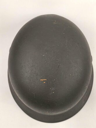 Stahlhelm Glocke Wehrmacht Modell 1940. Neuzeitlich lackiertes Stück, Hersteller Q66