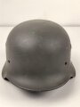 Stahlhelm Glocke Wehrmacht Modell 1940. Neuzeitlich lackiertes Stück, Hersteller Q66