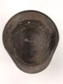 Stahlhelm Glocke Wehrmacht Modell 1940. Narbig mit resten des Originallack, Hersteller nicht lesbar, Glockengrösse 64