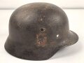 Stahlhelm Glocke Wehrmacht Modell 1940. Narbig mit resten des Originallack, Hersteller nicht lesbar, Glockengrösse 64