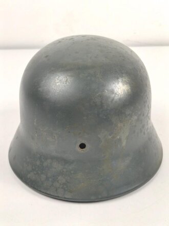 Stahlhelm Glocke Modell 1940. Hersteller Q64, Fertigung nach 1945 für Polizei. Neuzeitlich lackiertes Stück