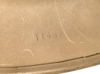 Stahlhelm Glocke Wehrmacht Modell 1940. Neuzeitlich lackiertes Stück, Hersteller Q66