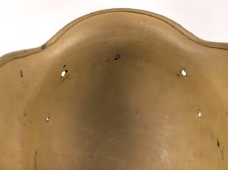 Stahlhelm Glocke Wehrmacht Modell 1940. Überlackierte Glocke, daher keine Stempelung erkennbar, Glockengrösse 66