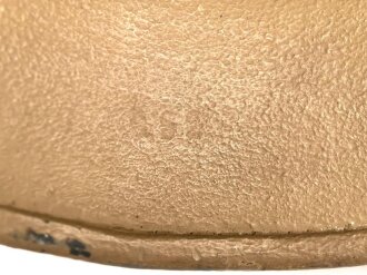 Stahlhelm Glocke Wehrmacht Modell 1940. Überlackierte Glocke, daher keine Stempelung erkennbar, Glockengrösse 66