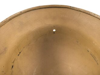 Stahlhelm Glocke Wehrmacht Modell 1940. Überlackierte Glocke, daher keine Stempelung erkennbar, Glockengrösse 66