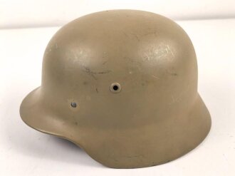 Stahlhelm Glocke Wehrmacht Modell 1935. Neuzeitlich lackiertes Stück, Hersteller SE62