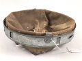 Stahlhelm Innenfutter Wehrmacht Modell 1940. Für Stahlhelme Modell 1940 und 1942. Kopfgrösse 56 für Glockengrösse 64. Gebraucht, datiert 1943. Meiner Meinung nach eine alte Sammleranfertigung.