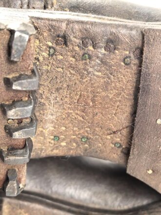 Paar Stiefel für Mannschaften der Wehrmacht. Keine Kammerstempelung erkennbar, meiner Meinung nach komplett neuzeitlich nachbesohlt. Sohlenlänge 31,5cm