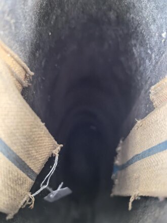 Paar hohe Schaftstiefel wie Wehrmacht, so eventuell beim Reichsarbeitsdienst oder ähnlihcnm getragen. Ungereinigt, Sohlenlänge 31cm