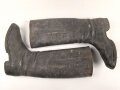 Paar hohe Schaftstiefel wie Wehrmacht, so eventuell beim Reichsarbeitsdienst oder ähnlihcnm getragen. Ungereinigt, Sohlenlänge 31cm
