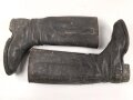 Paar hohe Schaftstiefel wie Wehrmacht, so eventuell beim Reichsarbeitsdienst oder ähnlihcnm getragen. Ungereinigt, Sohlenlänge 31cm