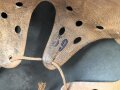 Heer, Stahlhelm Modell 1935. Vorschriftmäßig 1940 neu lackiert und das Wappen entfernt. In allen Teilen originales Stück, guter Zustand. EF66