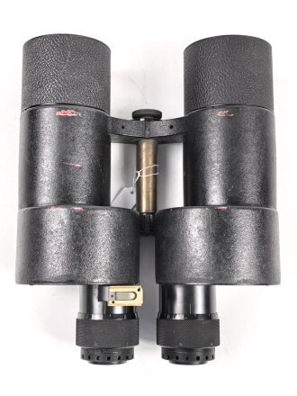 Kriegsmarine , Doppelfernrohr 8 x 60 von Carl Zeiss Jena. Glasklare Durchsicht, rechts ein Kreis, mittig ein Kreuz. Originallack, die Sonnenblenden einwandfrei ausziehbar. Schweres Stück, Gesamthöhe knapp 27cm.