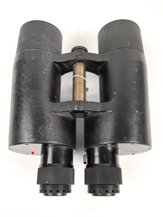 Kriegsmarine , Doppelfernrohr 8 x 60 von Carl Zeiss Jena. Glasklare Durchsicht, rechts ein Kreis, mittig ein Kreuz. Originallack, die Sonnenblenden einwandfrei ausziehbar. Schweres Stück, Gesamthöhe knapp 27cm.