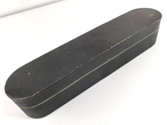 Kaiserreich, Aufbewahrungsschachtel für eine Paradeschärpe von " M.Neumann Berlin" Guter Zustand