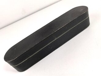 Kaiserreich, Aufbewahrungsschachtel für eine Paradeschärpe von " M.Neumann Berlin" Guter Zustand