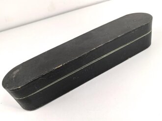 Kaiserreich, Aufbewahrungsschachtel für eine Paradeschärpe von " M.Neumann Berlin" Guter Zustand