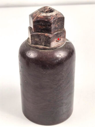 Behälter für Waffenentgiftungsmittel Wehrmacht. Guter Zustand, aus rotbraun melierter Preßmasse,  Höhe 20cm