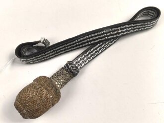 Portepee für den SS Führersäbel der Verfügungstruppe. Schwarzes Lederband mit silbernen Durchzügen, gedunkelt, sonst gut