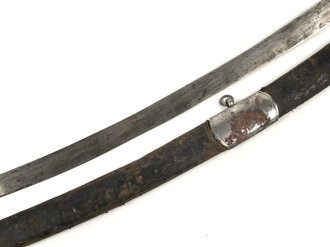 Säbel für berittene, Vor längerer Zeit gereinigtes Stück ohne jegliche Markierungen. Für mich nicht näher zuzuordnen,  bei einer Sammlungsauflösung in Österreich gekauft.