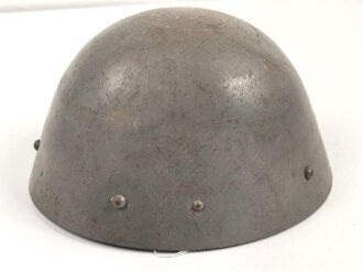 Tschechoslowakei , Stahlhelm Wz32 in gutem Zustand , eher unübliche Lackierung