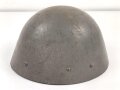 Tschechoslowakei , Stahlhelm Wz32 in gutem Zustand , eher unübliche Lackierung
