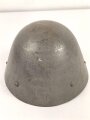 Tschechoslowakei , Stahlhelm Wz32 in gutem Zustand , eher unübliche Lackierung