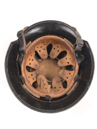 Feuerwehr III.Reich, Stahlhelm Originallack. Ungereinigtes Stück, die Embleme entfernt