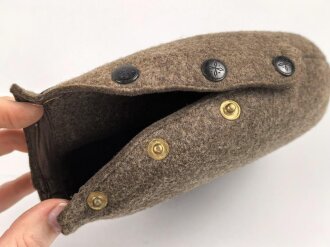 Filzbezug für eine Feldflasche der Wehrmacht, gebraucht