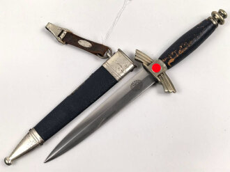 Fliegerdolch für Angehörige des Deutschen Luftsport Verband DLV. Die Klinge von Hörster Solingen. Die Belederung Original, die Hakenkreuze vollständig emailliert.