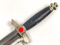 Fliegerdolch für Angehörige des Deutschen Luftsport Verband DLV. Die Klinge von Hörster Solingen. Die Belederung Original, die Hakenkreuze vollständig emailliert.
