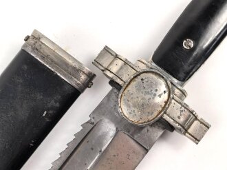 Deutsches Rotes Kreuz III.Reich, Hauer für Mannschaften. Die Klinge zum Teil narbig, Scheide überlackiert, sonst gut