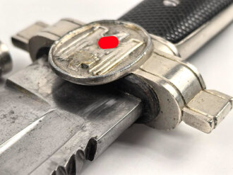 Deutsches Rotes Kreuz III.Reich, Hauer für Mannschaften. Die Klinge zum Teil narbig, Scheide überlackiert, sonst gut
